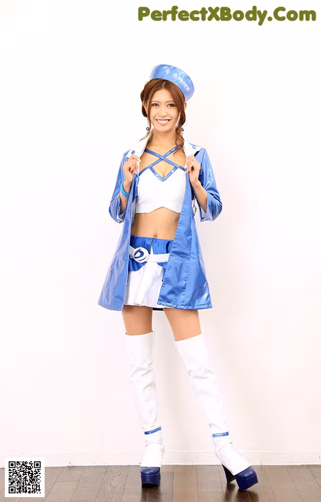 Nao Akiyama - Wide Unique Images